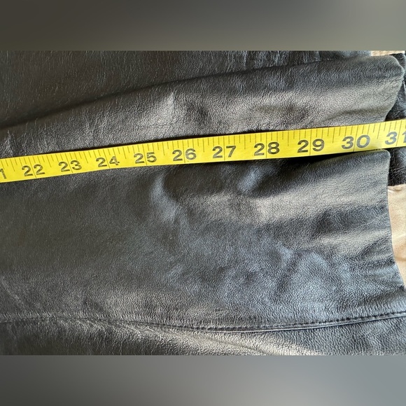 Vintage 90s Y2K Wilson’s Black Leather Button Down Coat Jacket Size M - Picture 5 of 13